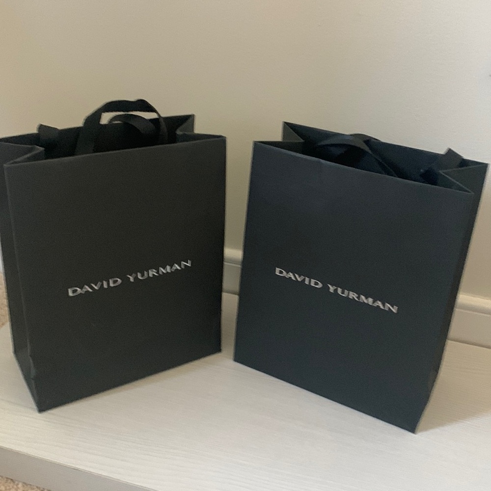 David Yurman Gift bag/shopping bag   condition: good